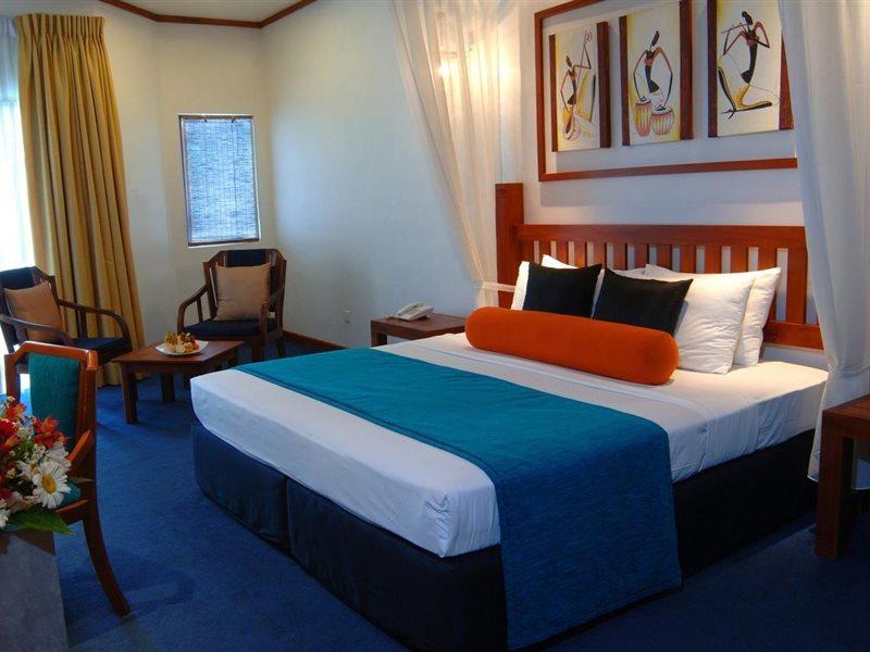The Tangerine - A Burbank Hotel Экстерьер фото