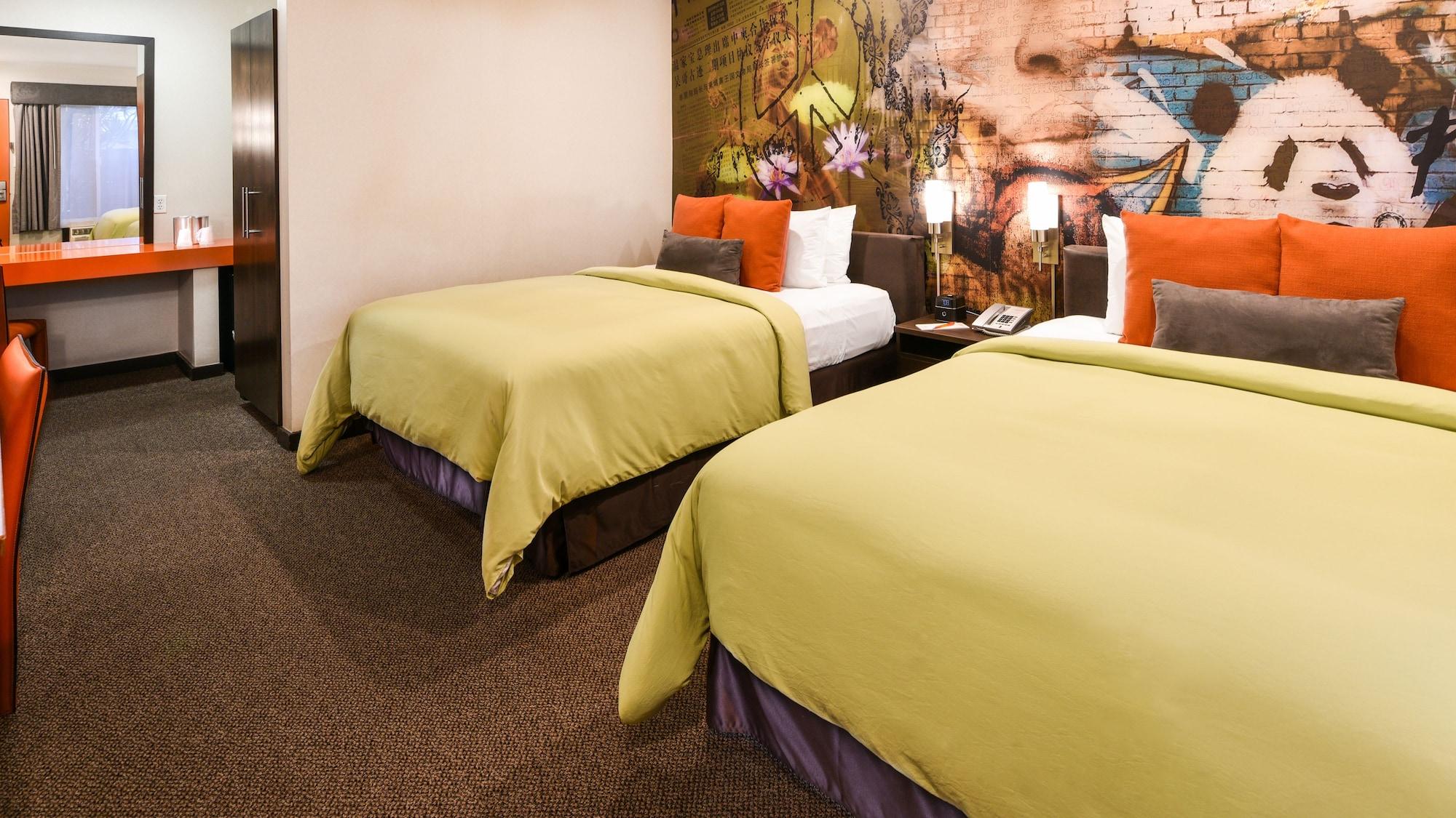 The Tangerine - A Burbank Hotel Экстерьер фото