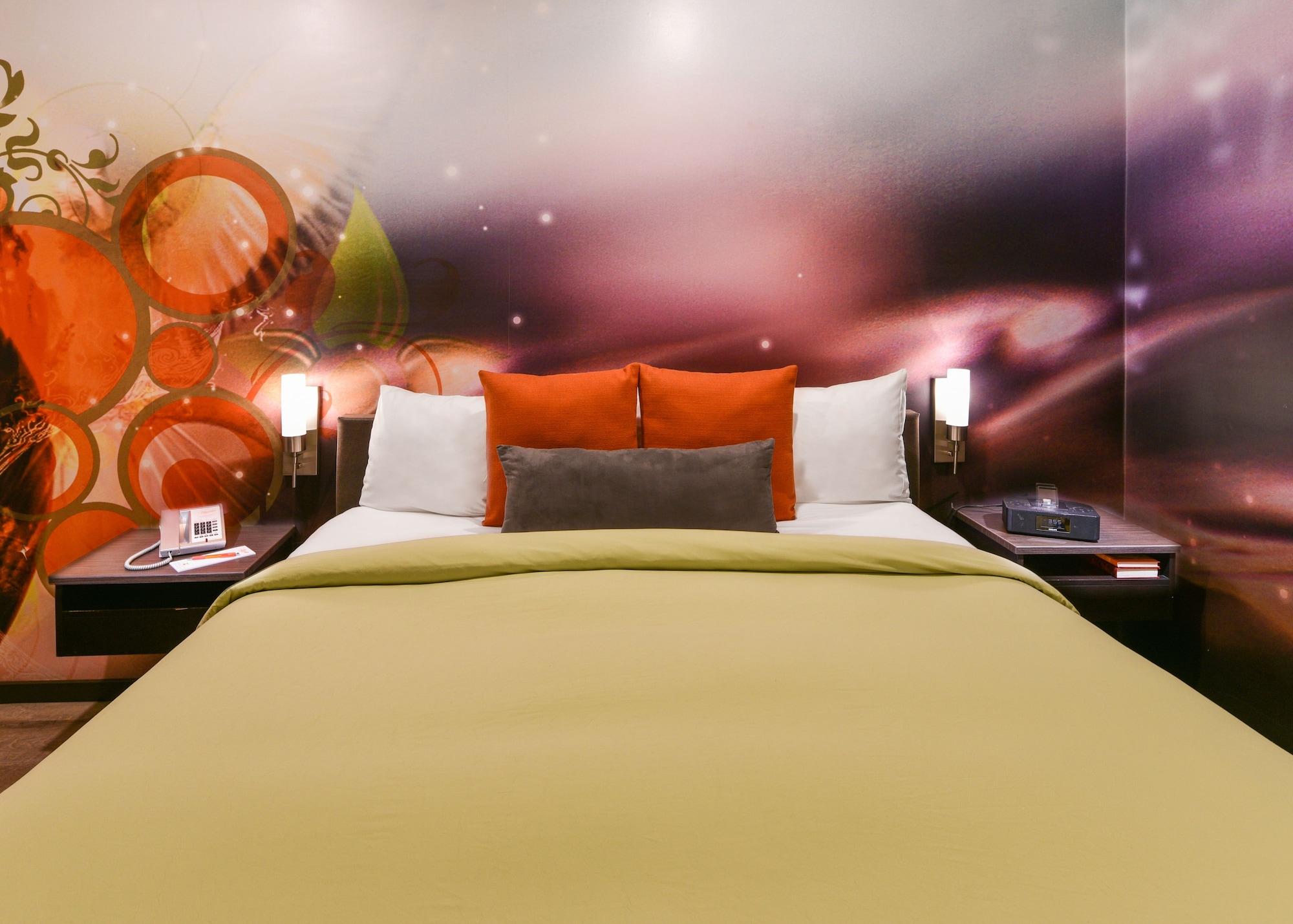 The Tangerine - A Burbank Hotel Экстерьер фото