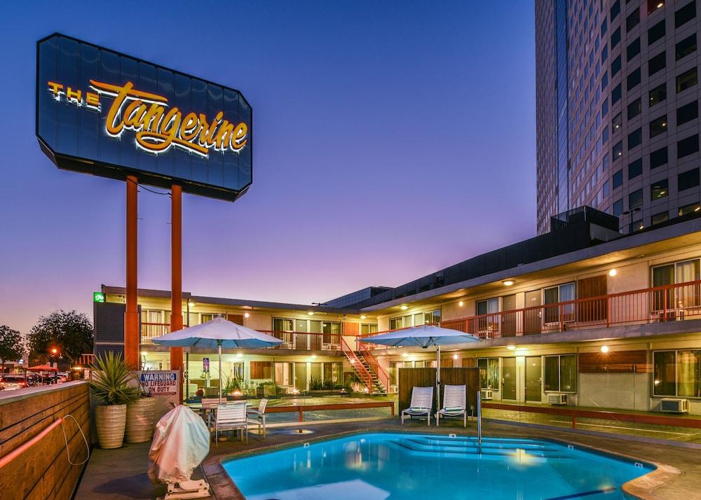 The Tangerine - A Burbank Hotel Экстерьер фото