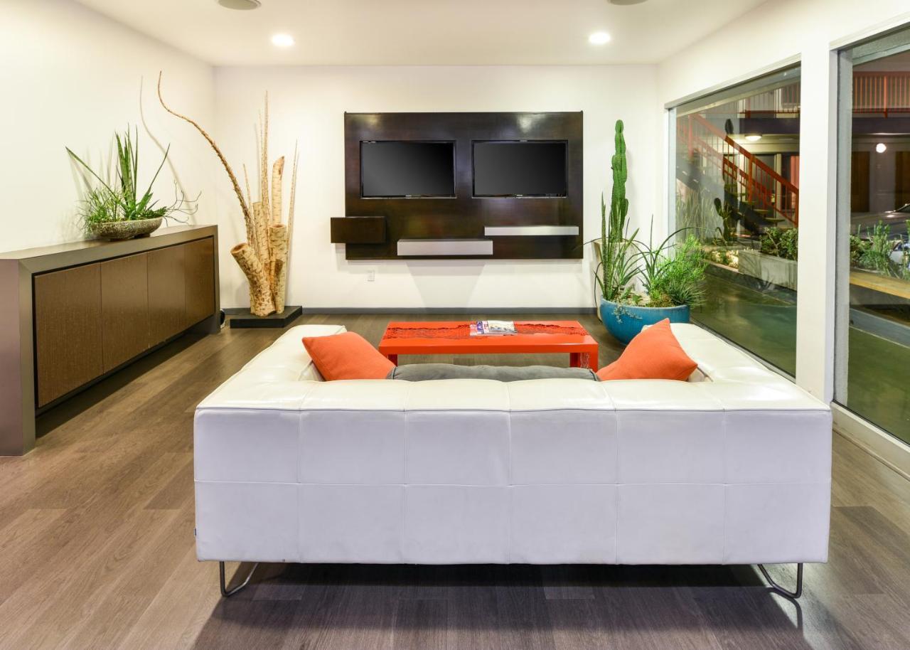 The Tangerine - A Burbank Hotel Экстерьер фото
