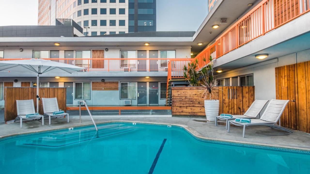 The Tangerine - A Burbank Hotel Экстерьер фото