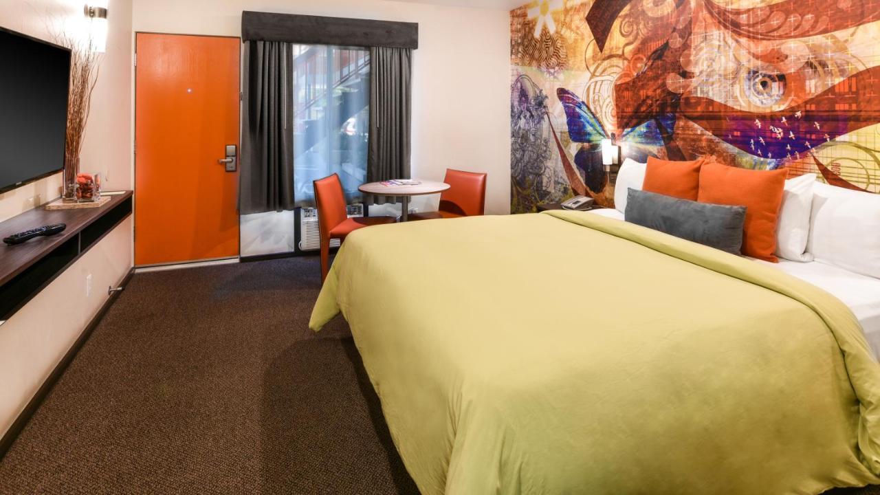 The Tangerine - A Burbank Hotel Экстерьер фото